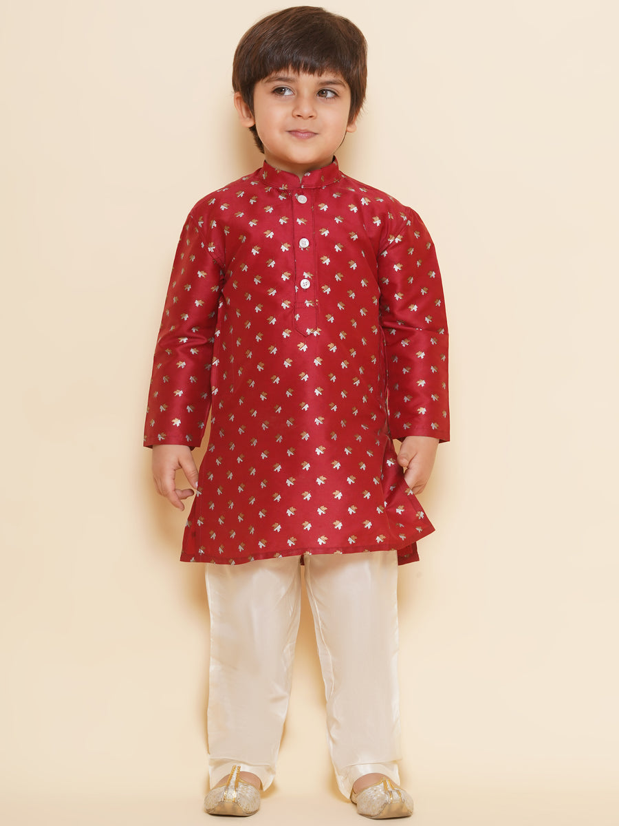 Boys Printed Kurta and Pyjama Set