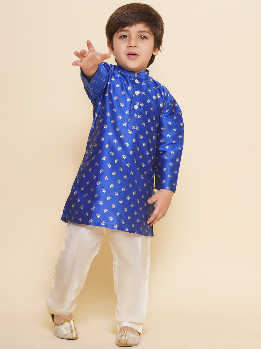 Boys Printed Kurta and Pyjama Set