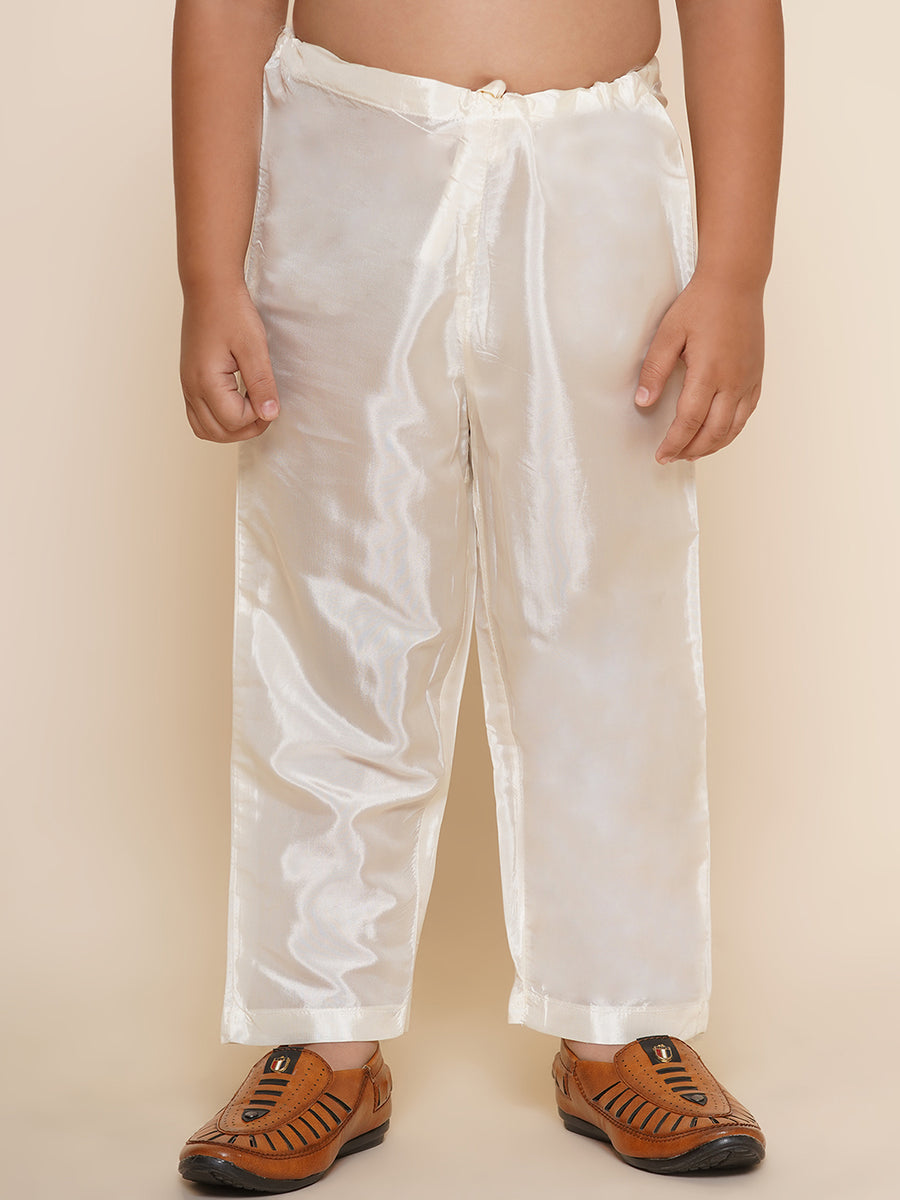Boys Off White Colour A Mix Plain Pyjama