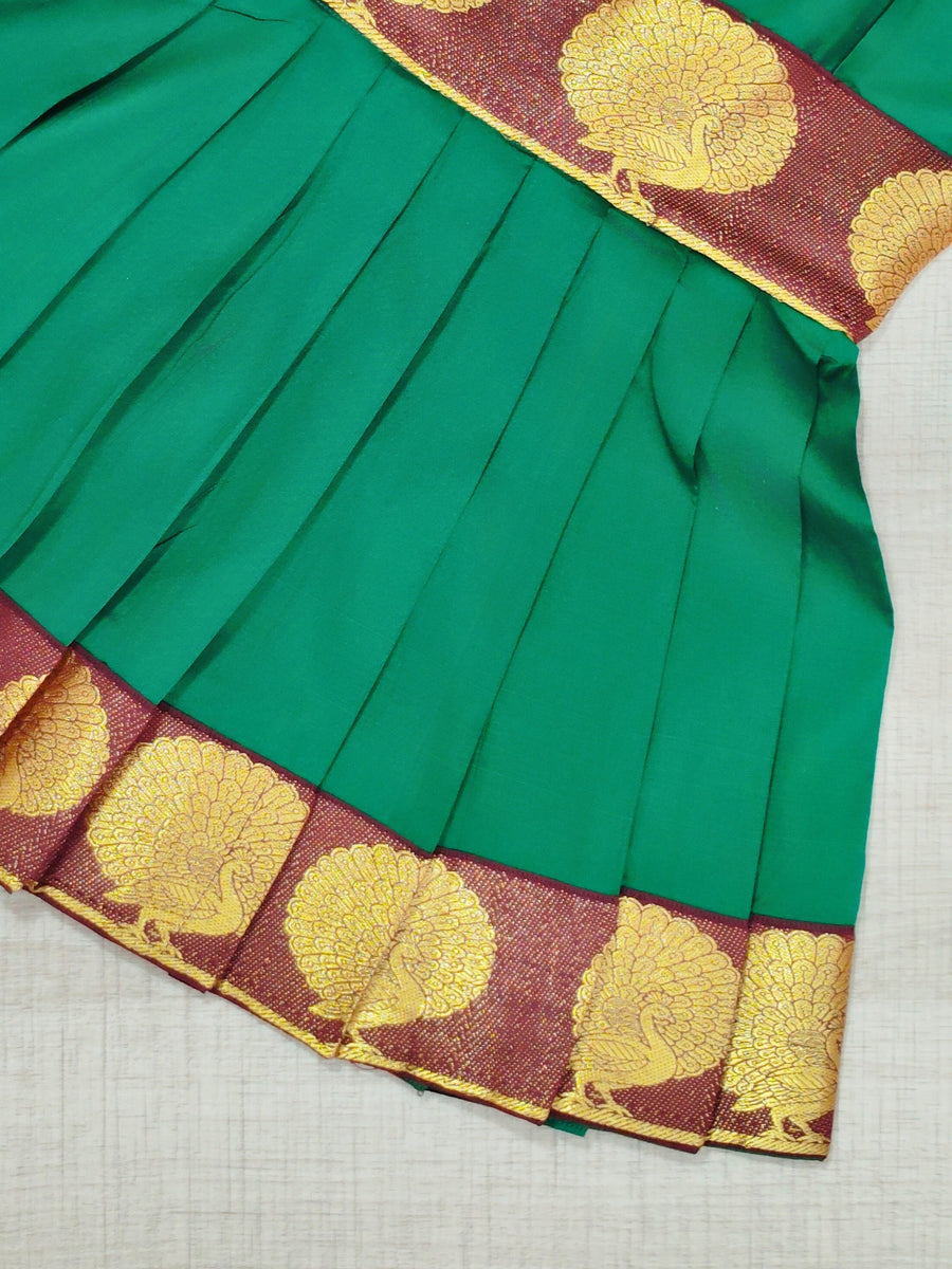 Girls Ethnic Silk Finish Pavadai set