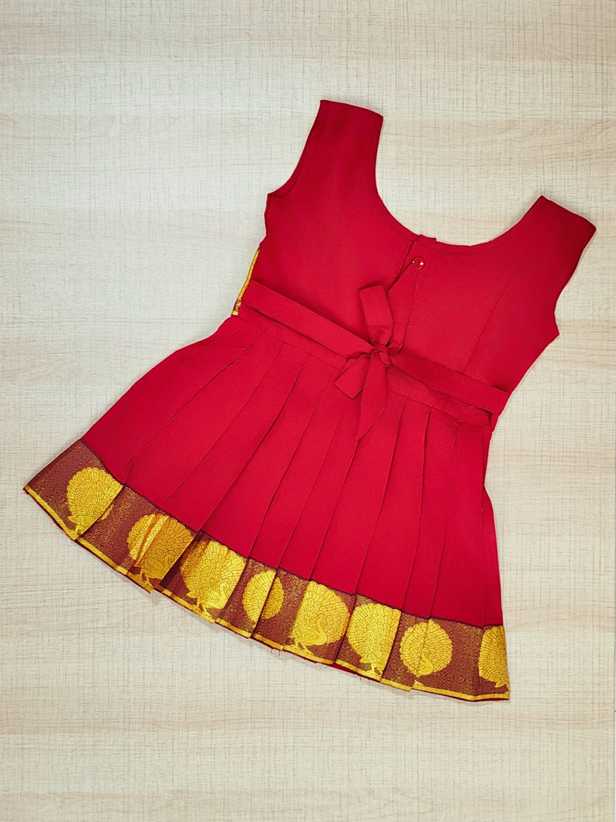 Girls Ethnic Silk Finish Pavadai set