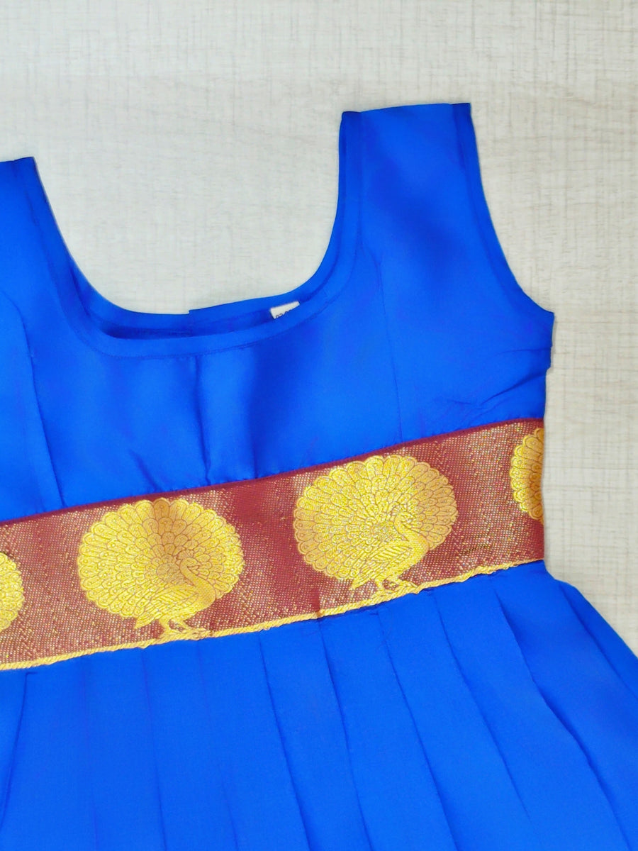 Girls Ethnic Silk Finish Pavadai set