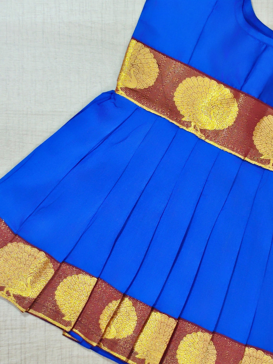 Girls Ethnic Silk Finish Pavadai set