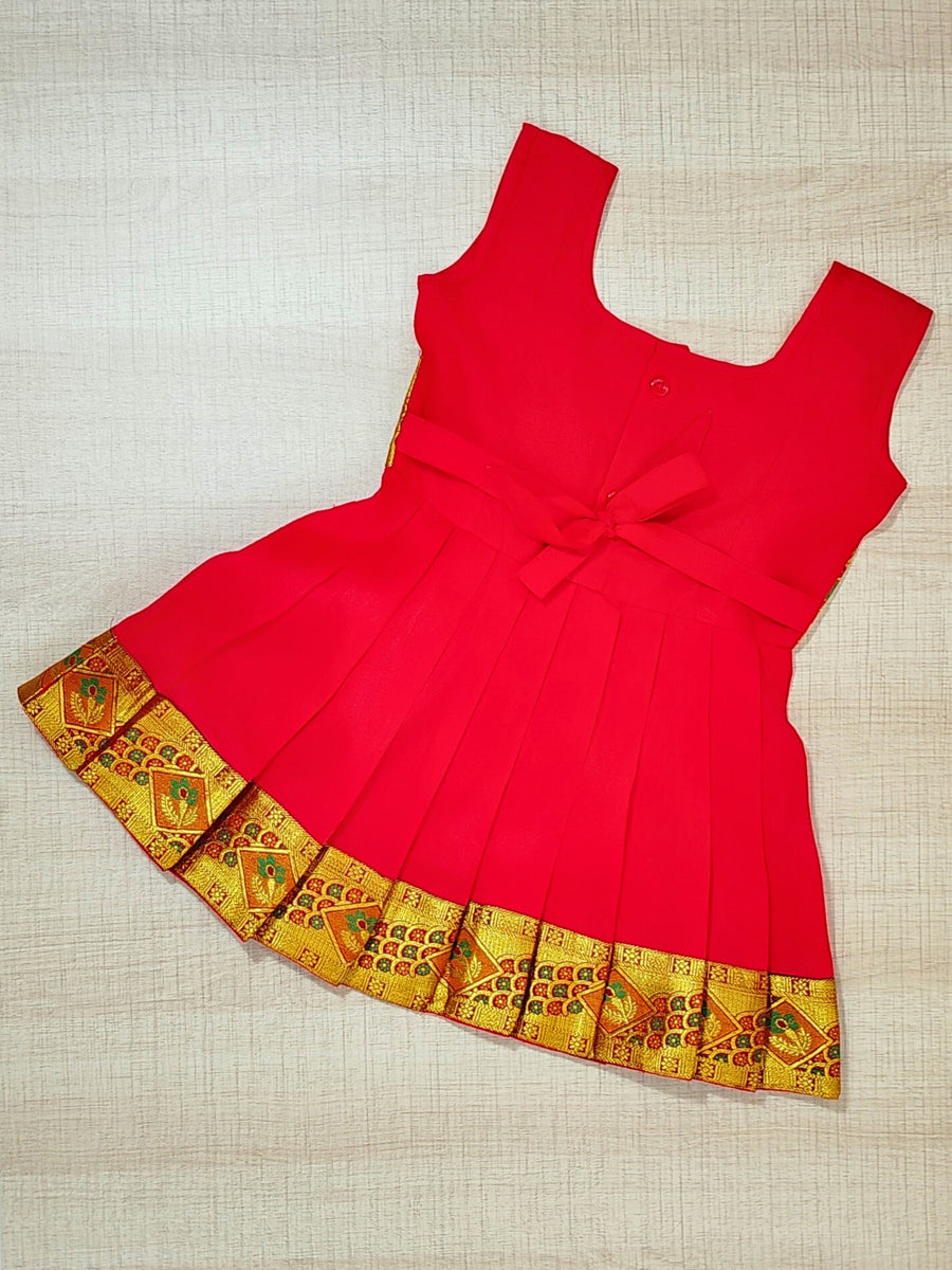 Girls Ethnic Silk Finish Pavadai set