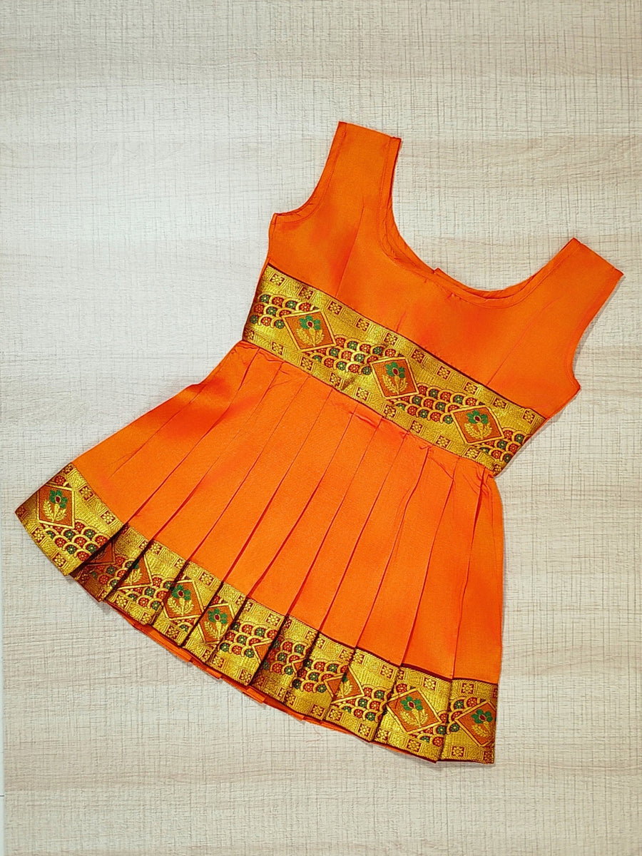 Girls Ethnic Silk Finish Pavadai set