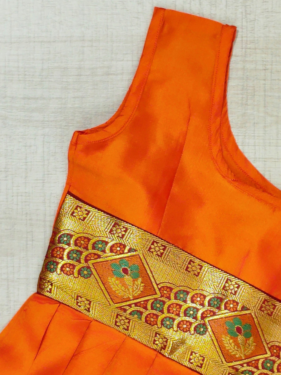 Girls Ethnic Silk Finish Pavadai set