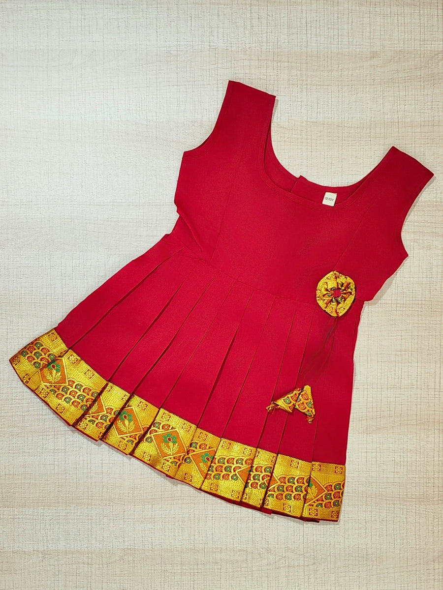 Girls Ethnic Silk Finish Pavadai set