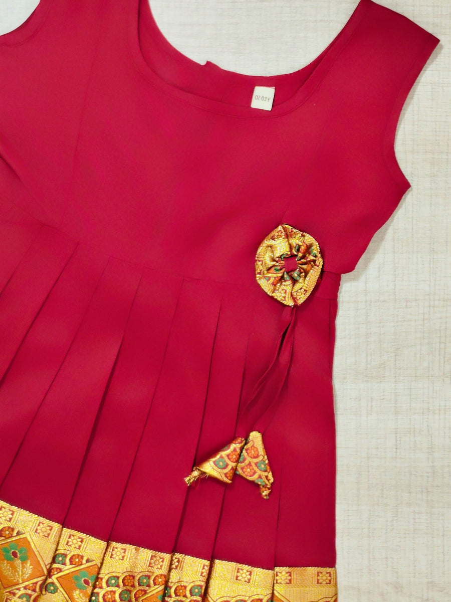 Girls Ethnic Silk Finish Pavadai set