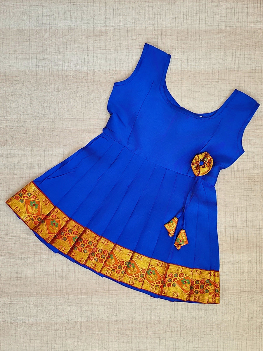 Girls Ethnic Silk Finish Pavadai set