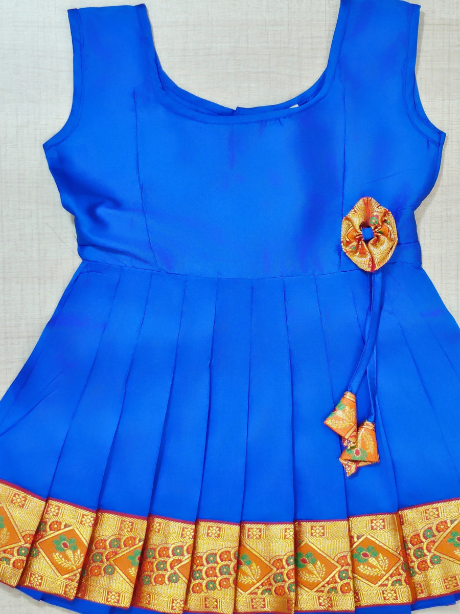 Girls Ethnic Silk Finish Pavadai set