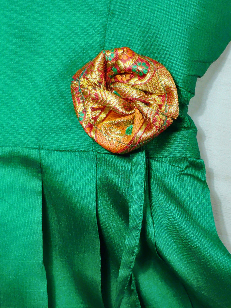 Girls Ethnic Silk Finish Pavadai set