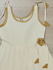 Girls Ethnic Kerala Kasavu Pavadai Set