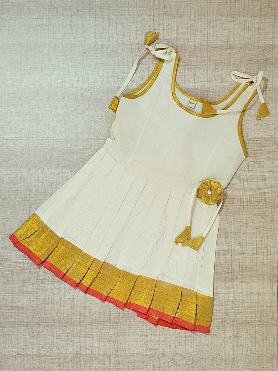 Girls Ethnic Kerala Kasavu Pavadai Set