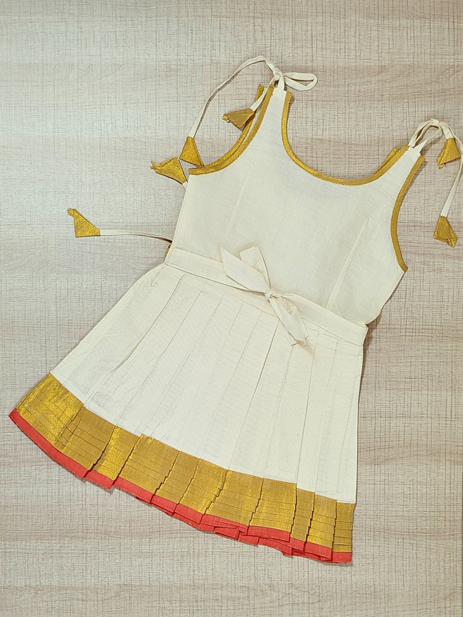 Girls Ethnic Kerala Kasavu Pavadai Set