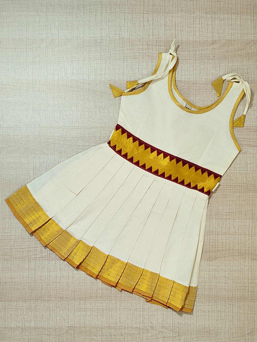 Girls Ethnic Kerala Kasavu Pavadai Set