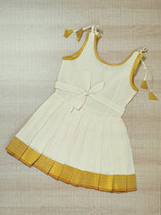 Girls Ethnic Kerala Kasavu Pavadai Set