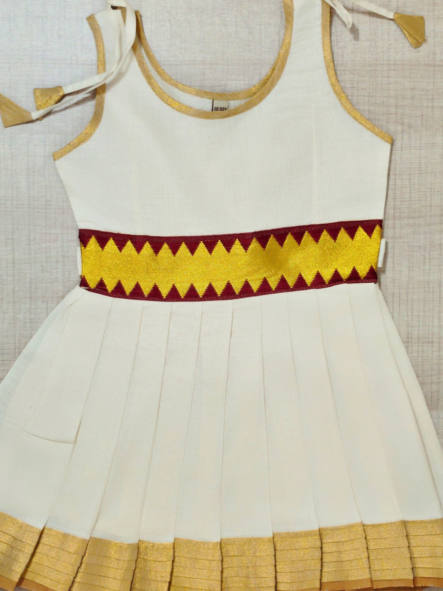 Girls Ethnic Kerala Kasavu Pavadai Set