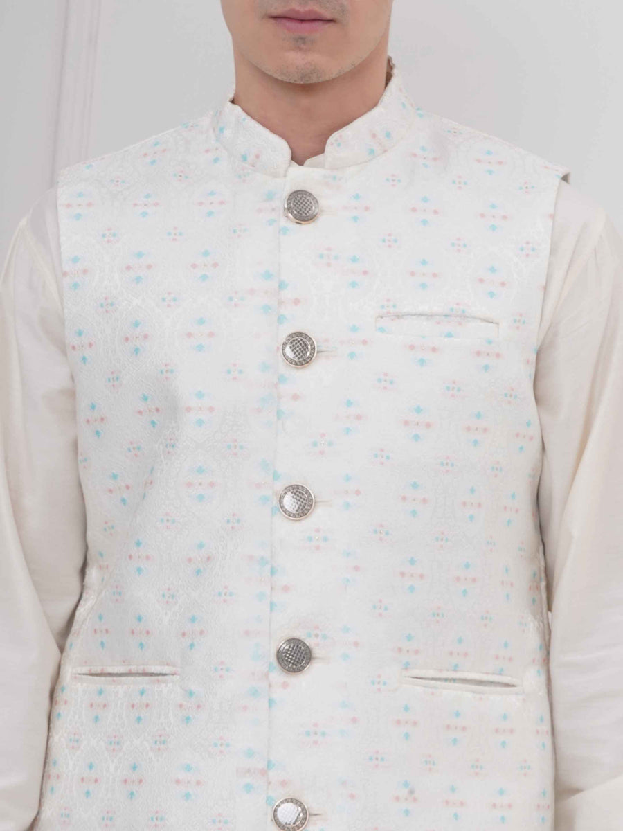 Mens Readymade Silk Cotton Kurta Pyjama And Nehru Jacket.