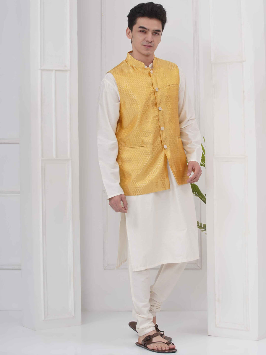Mens Readymade Silk Cotton Kurta Pyjama And Nehru Jacket.