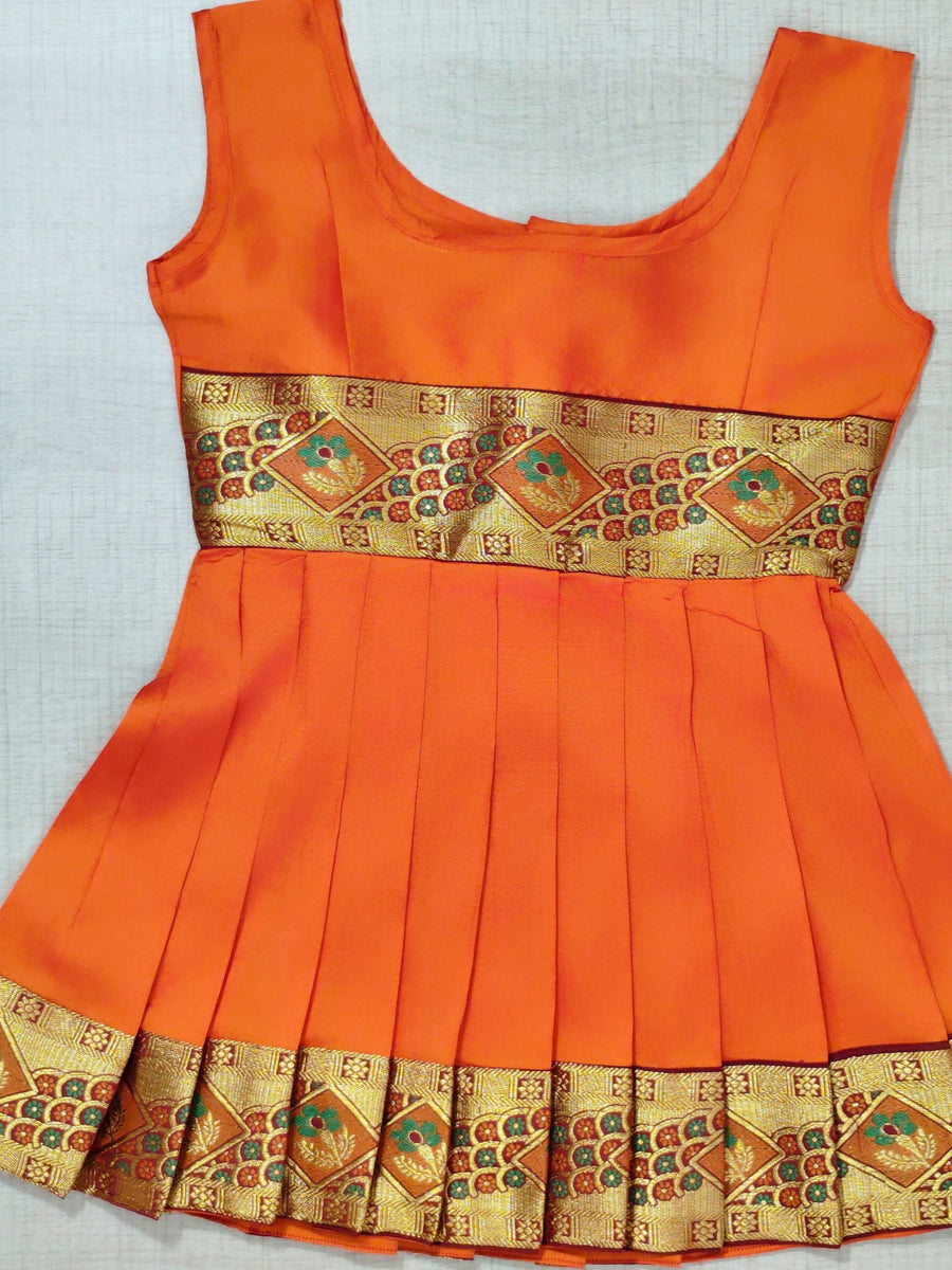 Girls Ethnic Silk Finish Pavadai set