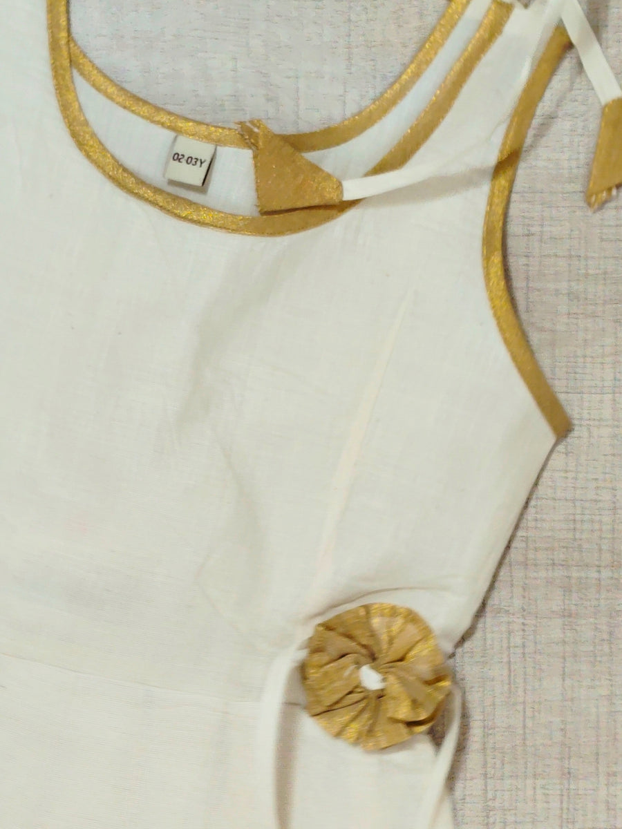 Girls Ethnic Kerala Kasavu Pavadai Set